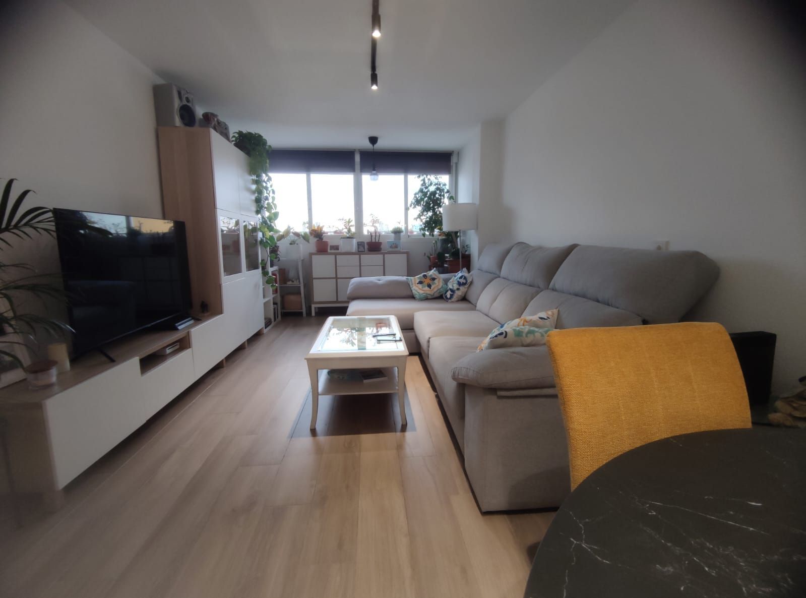 Living room of Flat for sale in Benidorm  with Air Conditioner, Heating and Storage room