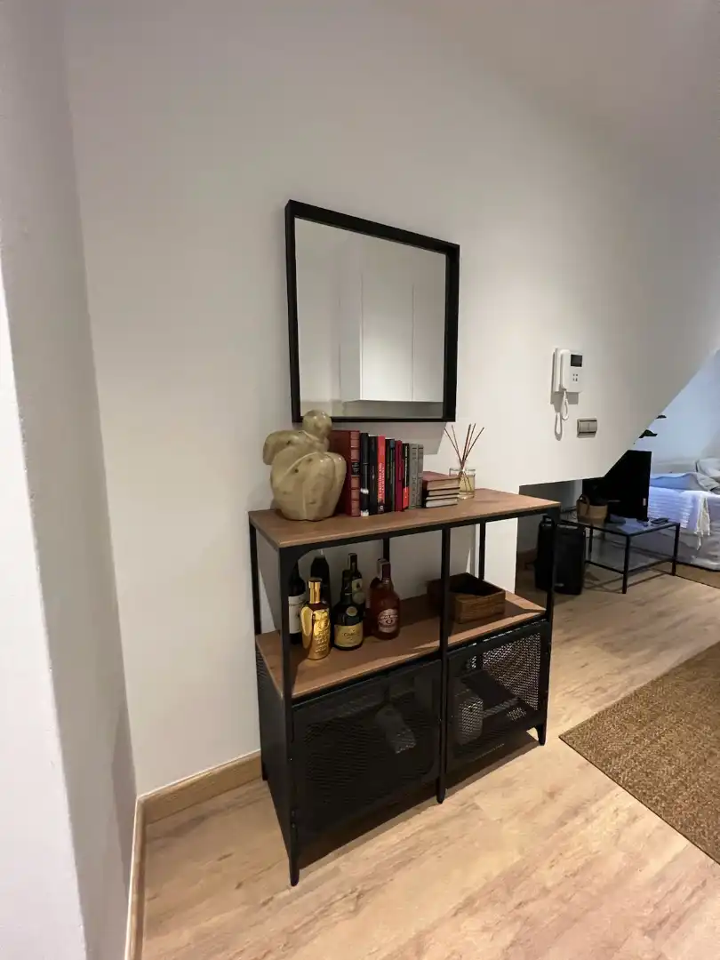 Habitación de Apartamento en venta en Vigo  con Calefacción, Amueblado y Horno