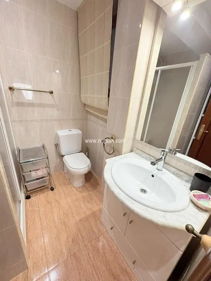 Baño de Apartamento en venta en Benicasim / Benicàssim con Aire acondicionado, Calefacción y Terraza