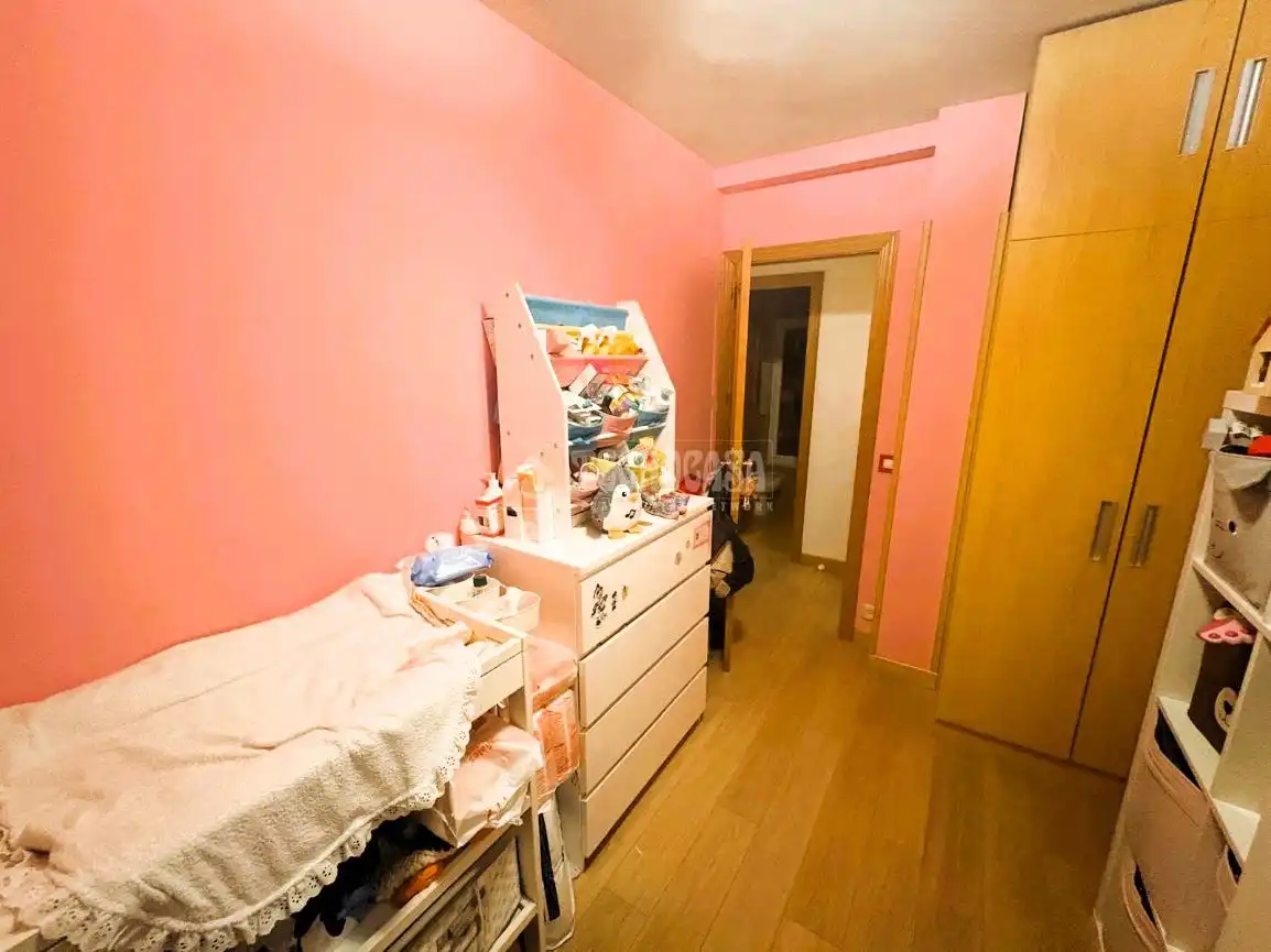 Wohnung zum Verkauf in Sur - PAU 4