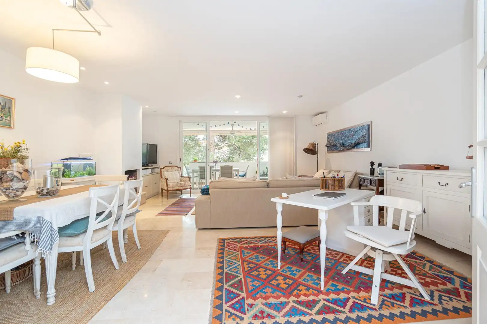 Sala de estar de Casa adosada en venta en  Palma de Mallorca con Aire acondicionado, Calefacción y Jardín privado