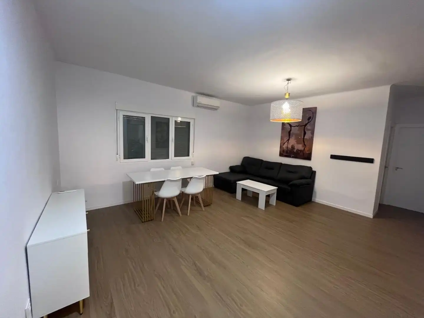 Living room of Flat for rent in Mérida  with Air Conditioner, Parquet flooring and Furnished