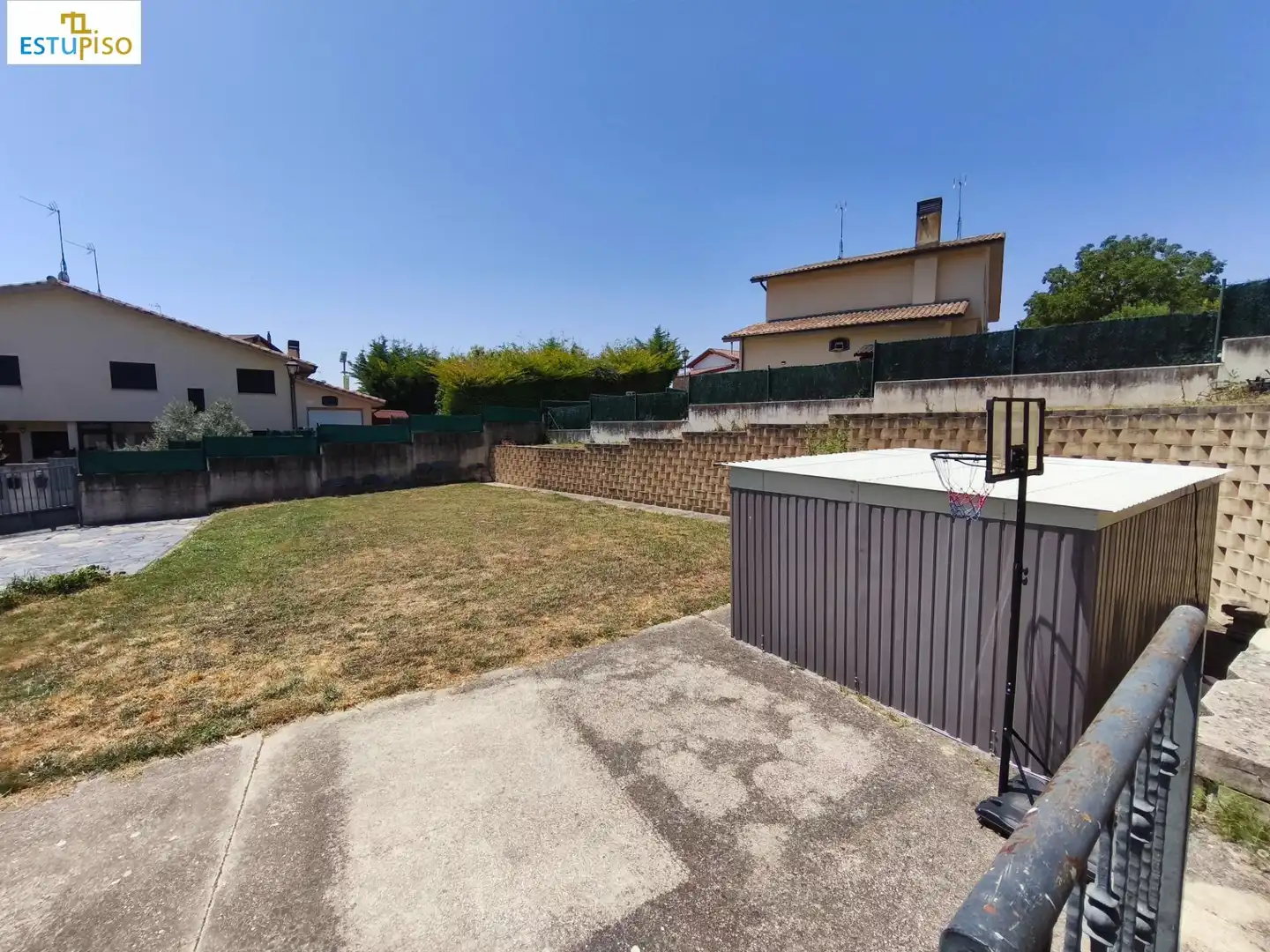 Jardí de Casa adosada en venda en Erriberagoitia / Ribera Alta amb Calefacció, Terrassa i Alarma