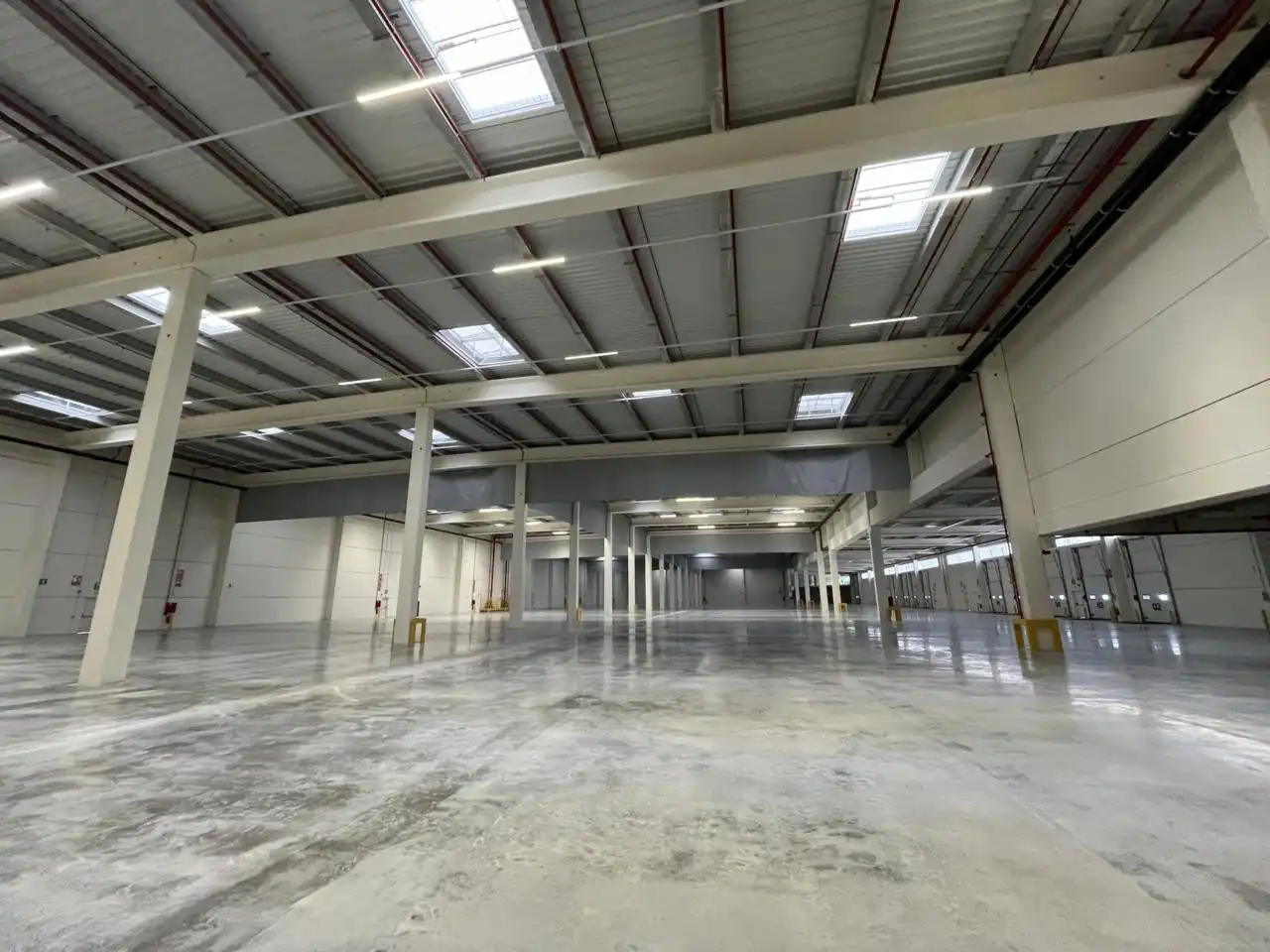 Industrial buildings for rent in Òdena  with Heating