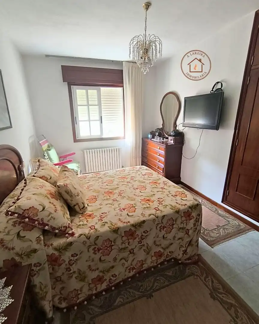 Dormitori de Casa o xalet en venda en Pantón amb Calefacció, Jardí privat i Terrassa