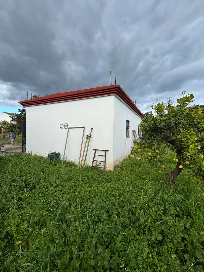 Vista exterior de Terreno en venta en Estepona
