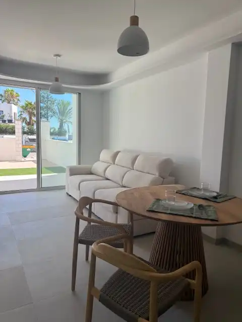 Sala de estar de Piso en venta en Vinaròs con Aire acondicionado, Calefacción y Jardín privado
