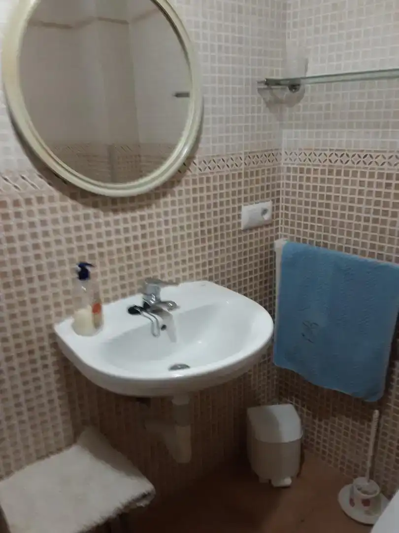 Bany de Pis de lloguer en Sanaüja amb Moblat, Rentadora i Microones
