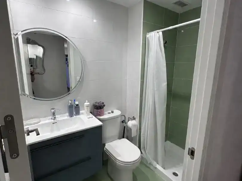 Bany de Pis en venda en  Zaragoza Capital amb Aire condicionat, Piscina i Balcó