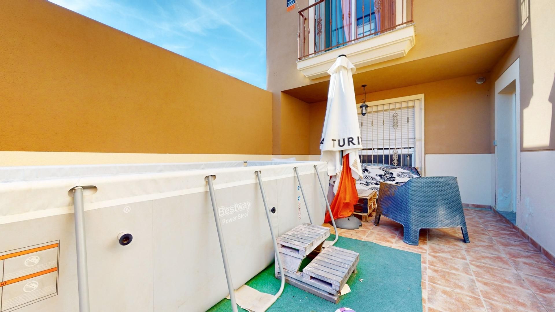 Jardí de Casa adosada en venda en Níjar amb Aire condicionat, Terrassa i Balcó