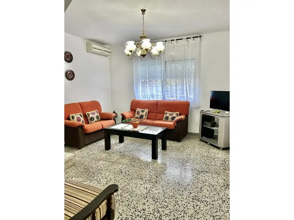 Sala d'estar de Casa o xalet en venda en Vélez-Málaga amb Aire condicionat i Terrassa