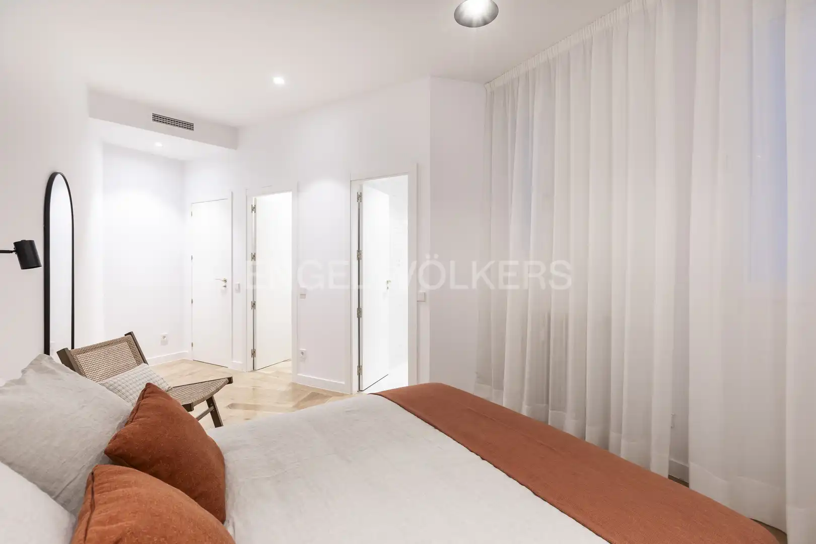 Schlafzimmer von Wohnung zum Verkauf in Madrid mit Klimaanlage, Heizung und Möbliert