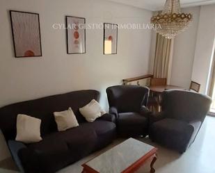 Sala d'estar de Pis de lloguer en Salamanca Capital amb Calefacció, Terrassa i Moblat
