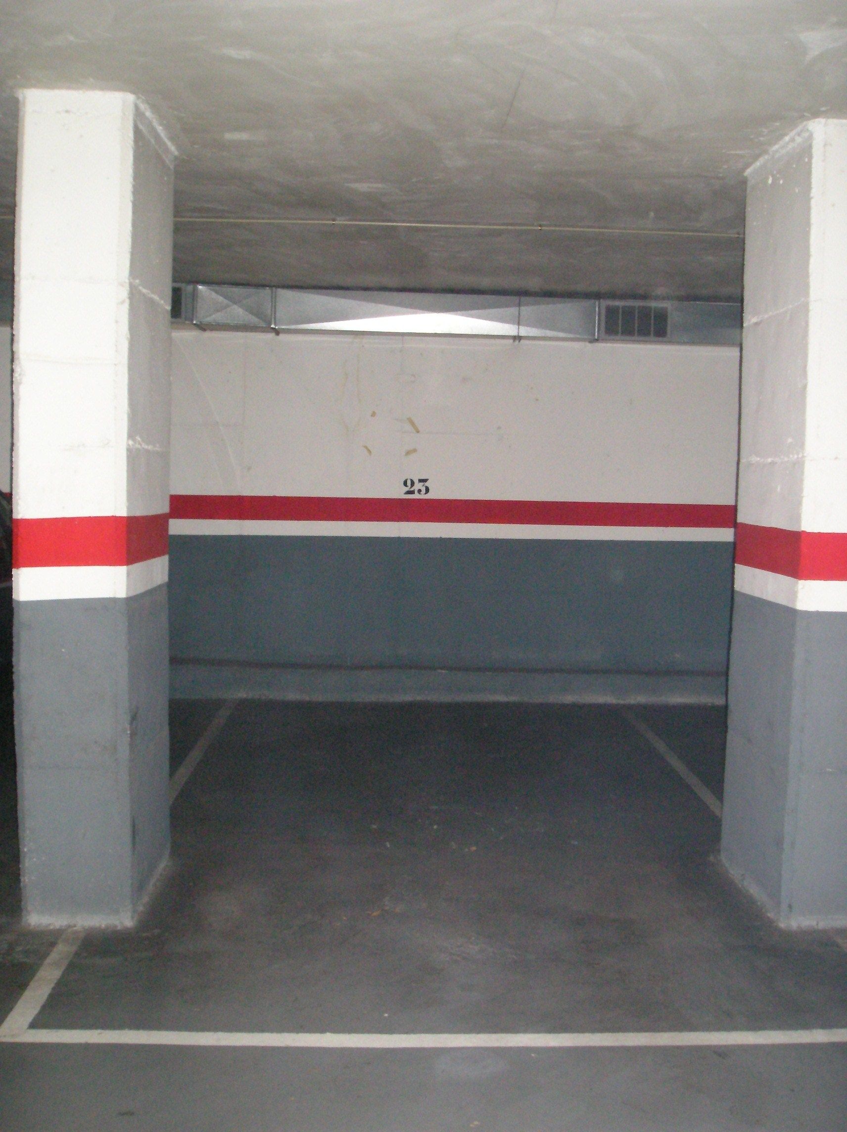 Garage to rent in Rambla del Poblenou, 137, El Poblenou