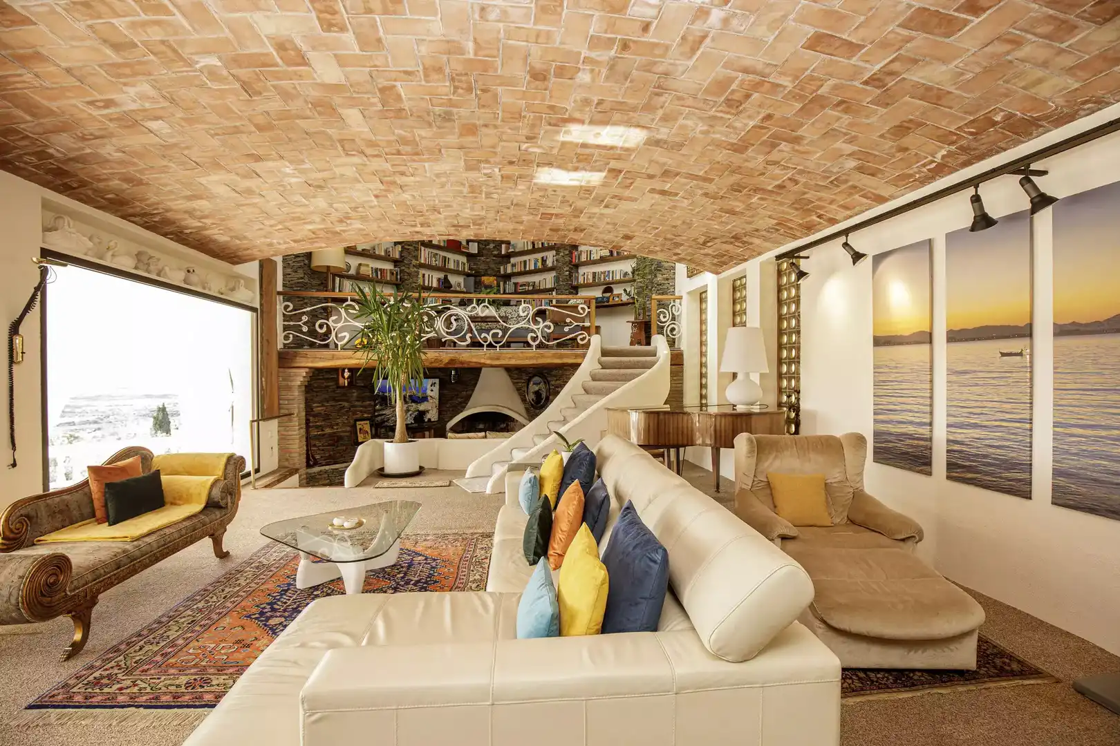 Sala d'estar de Casa o xalet en venda en Roses amb Aire condicionat, Calefacció i Jardí privat