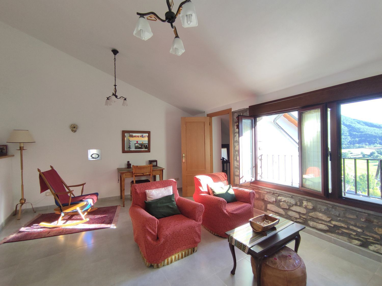 Sala de estar de Casa o chalet en venta en Boltaña con Calefacción, Terraza y Trastero