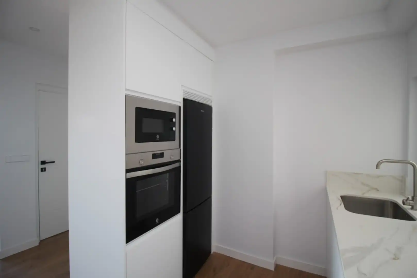 Cocina de Piso de alquiler en Sada (A Coruña) con Calefacción, Terraza y Horno
