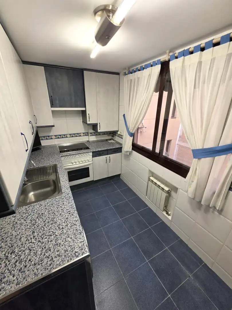 Cocina de Piso de alquiler en Valdemoro con Aire acondicionado y Calefacción