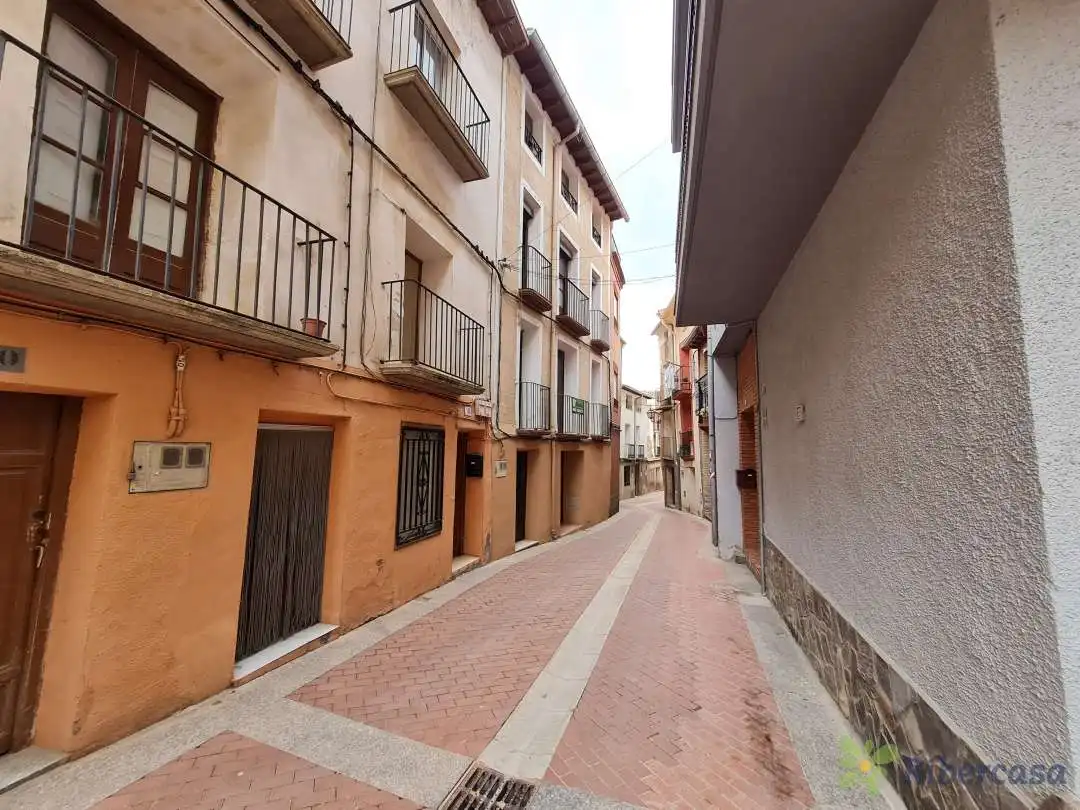 Casa con terraza en venta en Cervera del Río Alhama, imagen 4