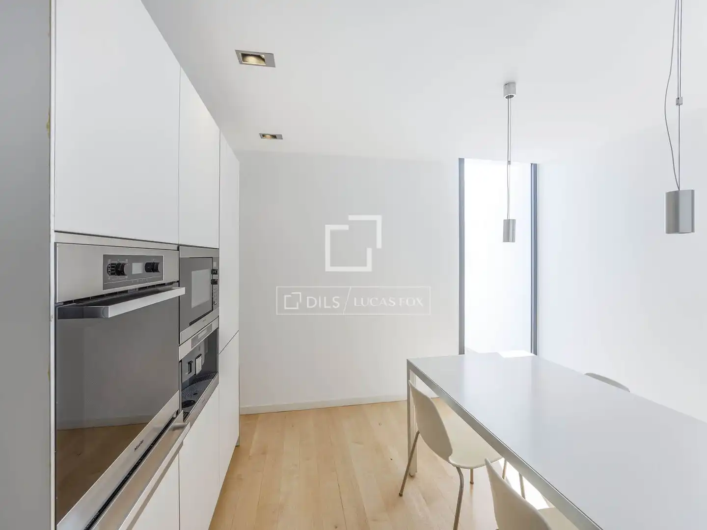 Kitchen of Houses for sale in Sagunto / Sagunt  with Air Conditioner, Parquet flooring and Swimming Pool