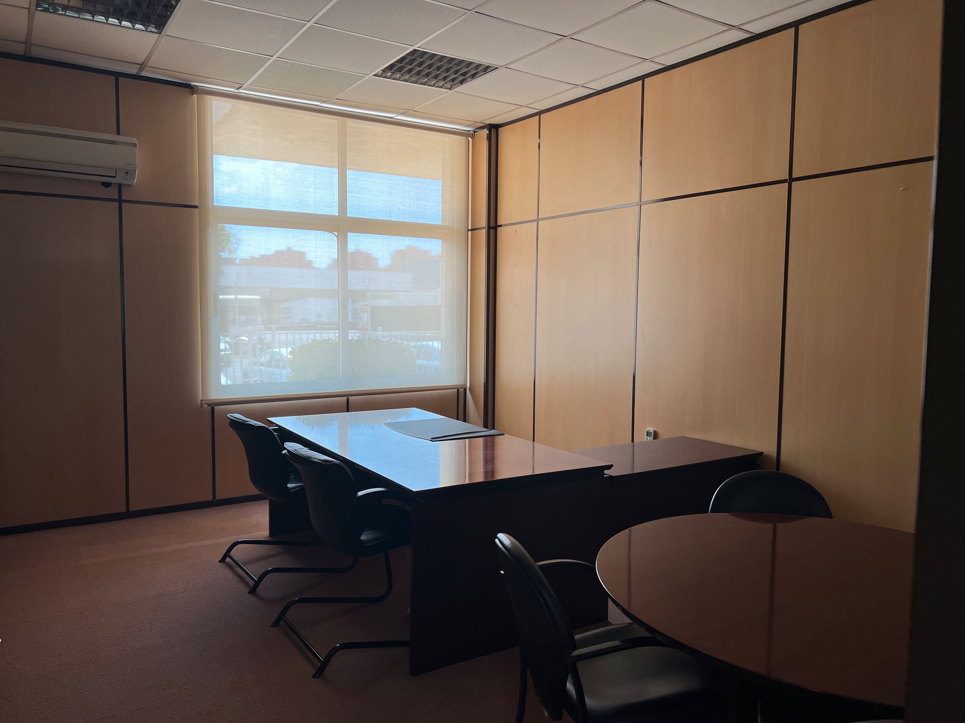Office to rent in Coslada  with Air Conditioner, Storage room and Furnished