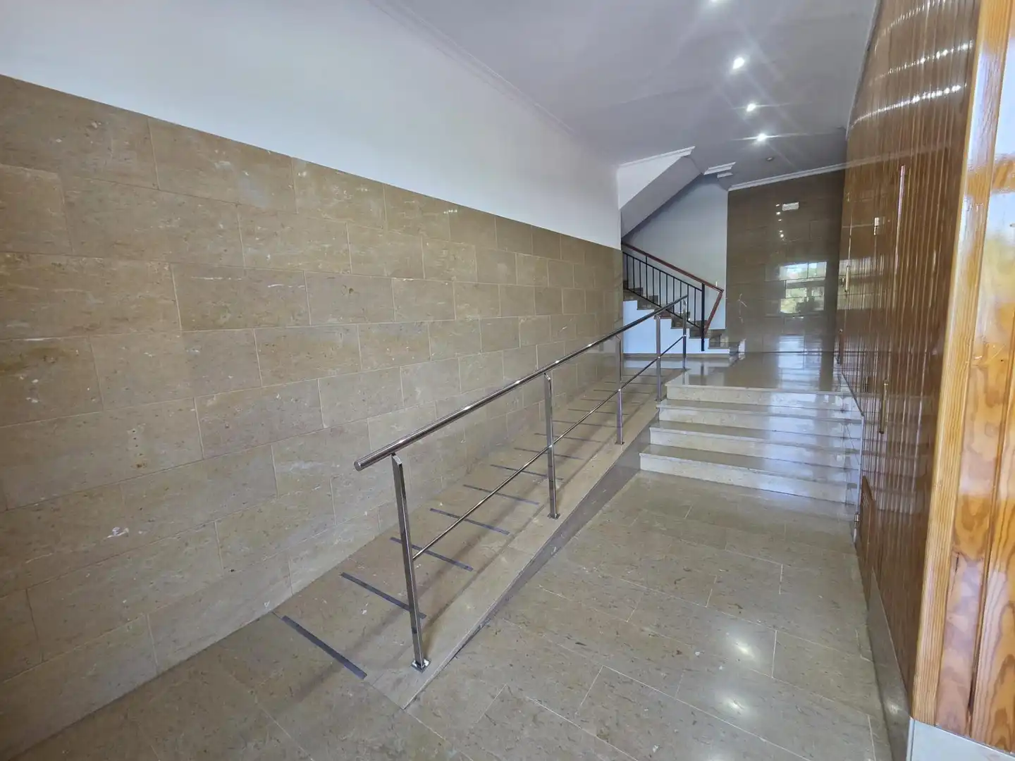 Wohnung zum Verkauf in Sagunto / Sagunt mit Klimaanlage, Heizung und Terrasse