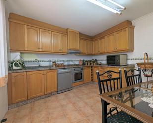 Kitchen of House or chalet for sale in Petrer  with Air Conditioner and Terrace
