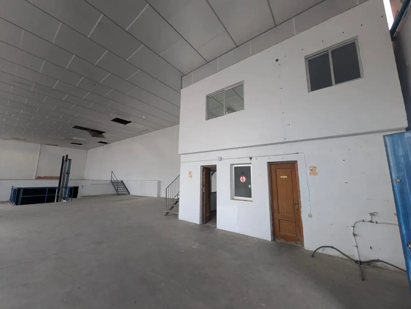 Nave industrial en venta en Las Vegas - Campoaras, imagen 2