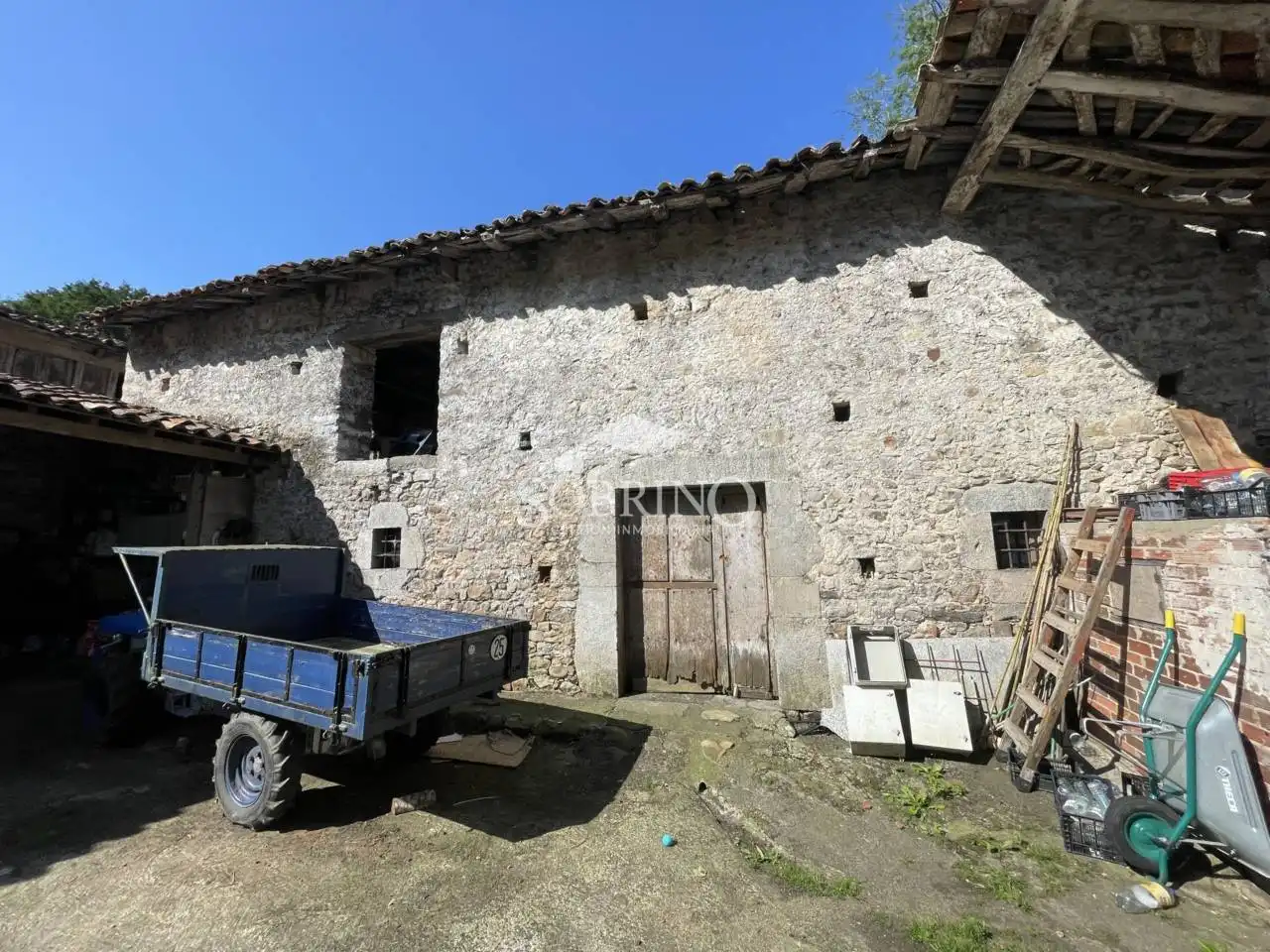 Casa rústica amb jardí en venda a Calle Mere, imagen 8