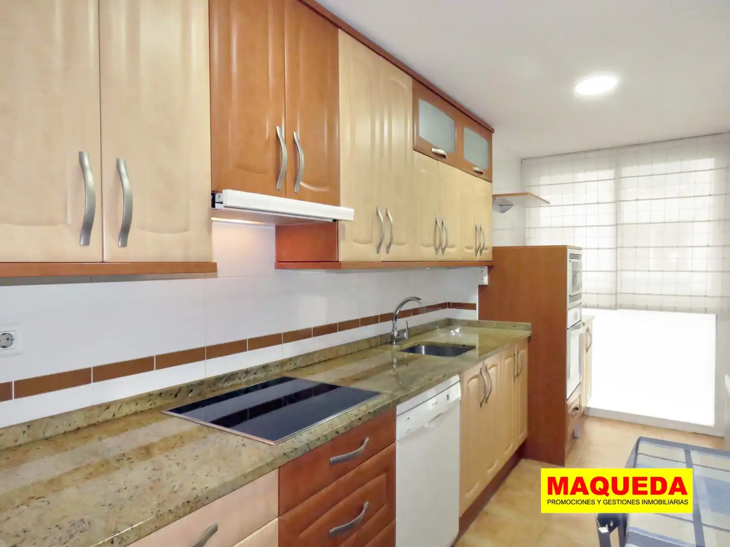 Wohnung zur Miete in Travesía Fuente Cisneros, Parque Oeste - Fuente Cisneros