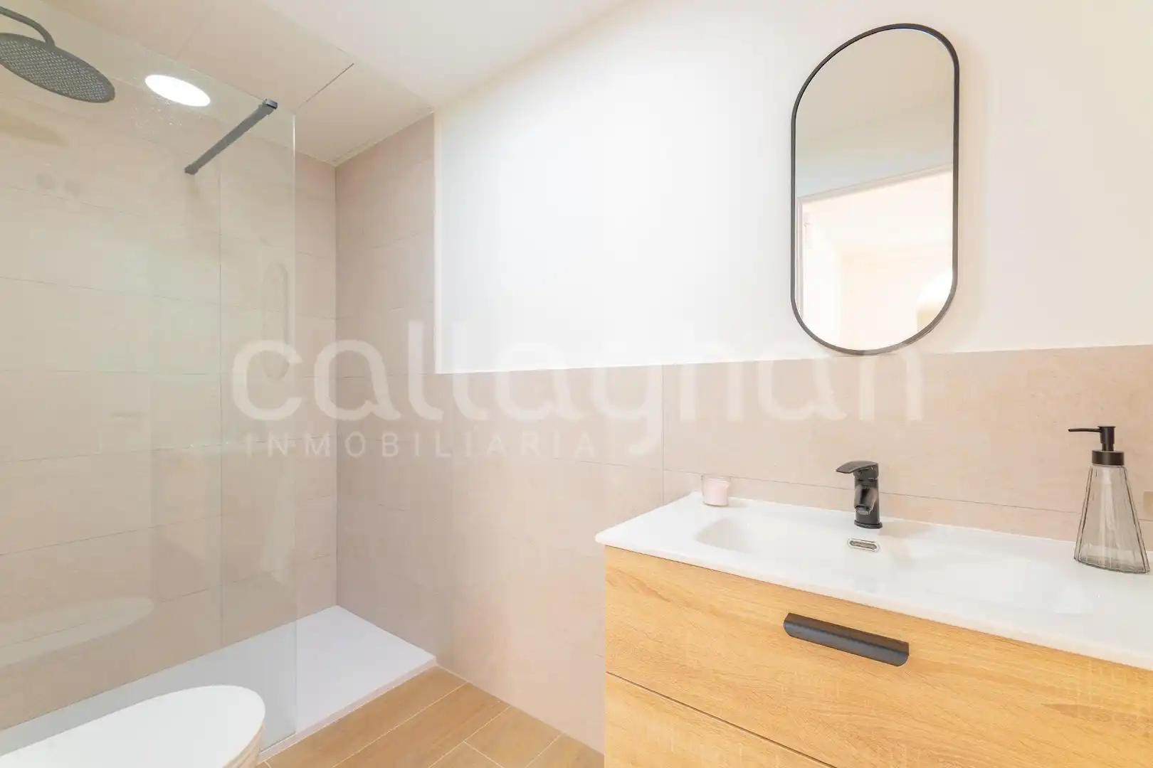 Baño de Piso en venta en Burriana / Borriana