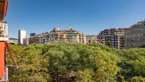 Exterior view of Apartment for sale in  Barcelona Capital  with Heating and Storage room