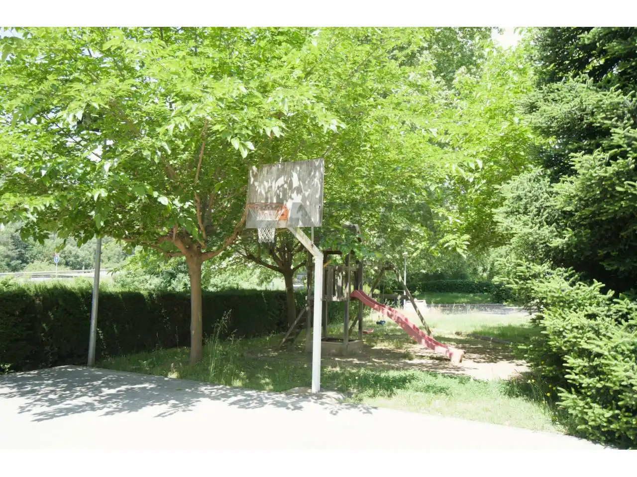 Jardín de Dúplex en venta en Berga con Calefacción, Trastero y Balcón