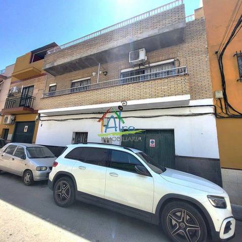 Casa-chalet en Venta en Felicidad en Palmete