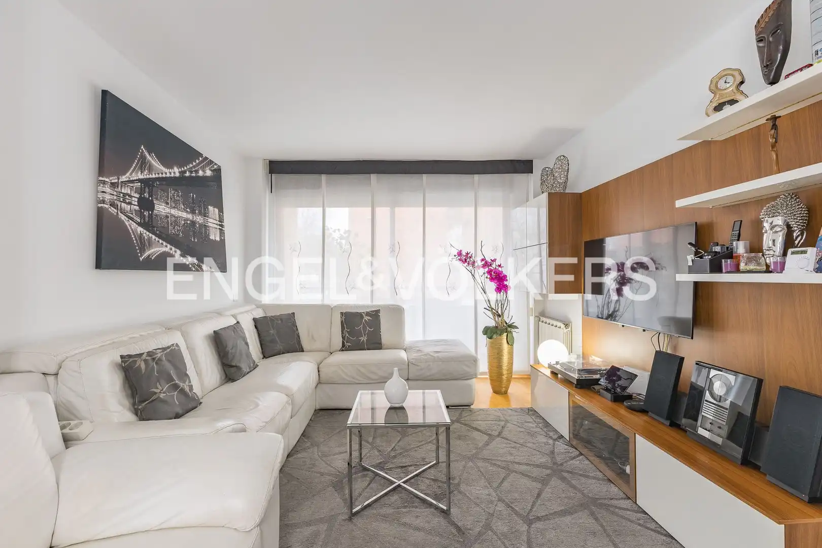 Living room of Flat for sale in Sabadell  with Air Conditioner, Heating and Parquet flooring