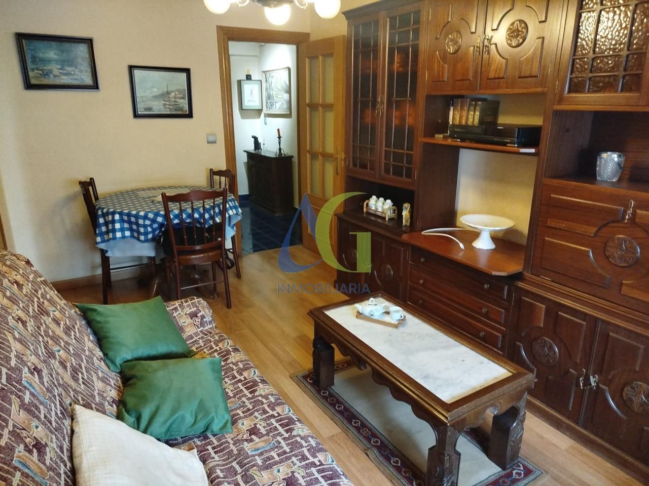 Living room of Flat for sale in León Capital   with Heating, Parquet flooring and Storage room