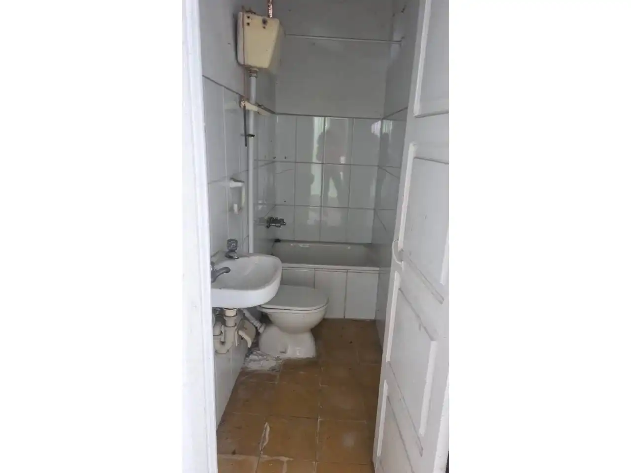 Bany de Casa o xalet en venda en Ourense Capital  amb Calefacció, Jardí privat i Traster