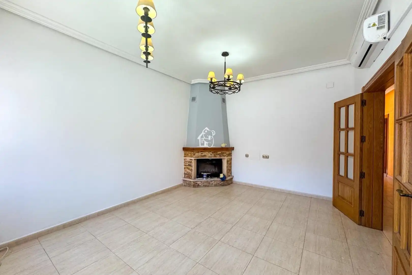Sala d'estar de Casa o xalet en venda en Orihuela amb Aire condicionat, Jardí privat i Terrassa