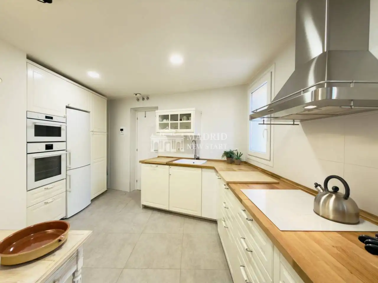 Dúplex de alquiler en Calle Conde Duque, Universidad - Malasaña