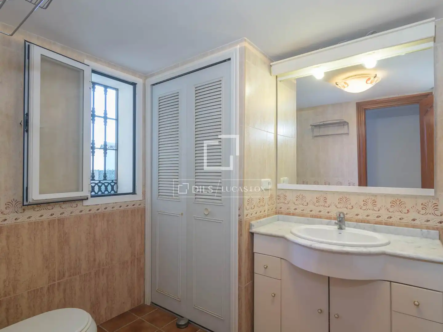 Bany de Casa o xalet en venda en Rincón de la Victoria amb Aire condicionat, Jardí privat i Terrassa
