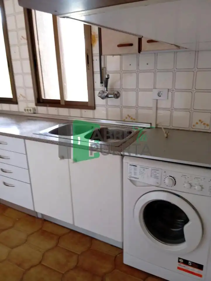 House with garden for sale in San Cibrao das Viñas, imagen 4