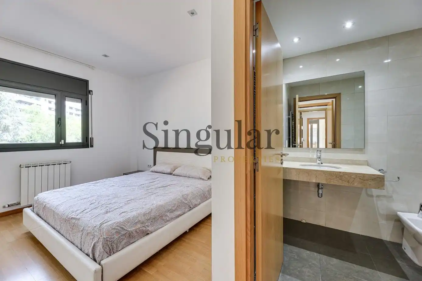 Schlafzimmer von Wohnung zum Verkauf in Sant Cugat del Vallès mit Privatgarten, Terrasse und Abstellraum