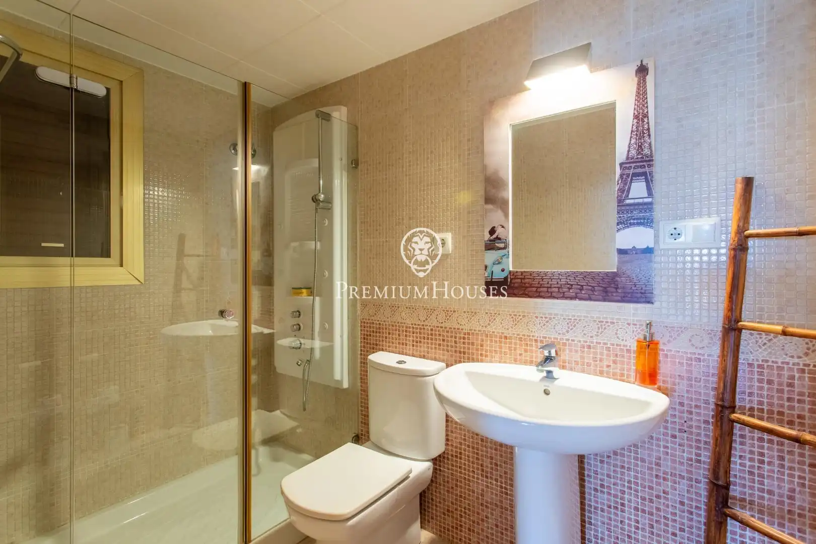 Baño de Casa o chalet en venta en Arenys de Mar con Calefacción, Jardín privado y Terraza