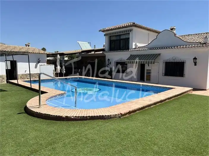 Piscina de Finca rústica en venda en Priego de Córdoba amb Aire condicionat, Traster i Piscina