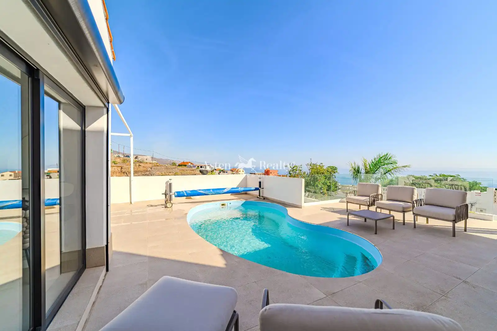 Piscina de Casa o chalet en venta en Candelaria con Aire acondicionado, Calefacción y Jardín privado