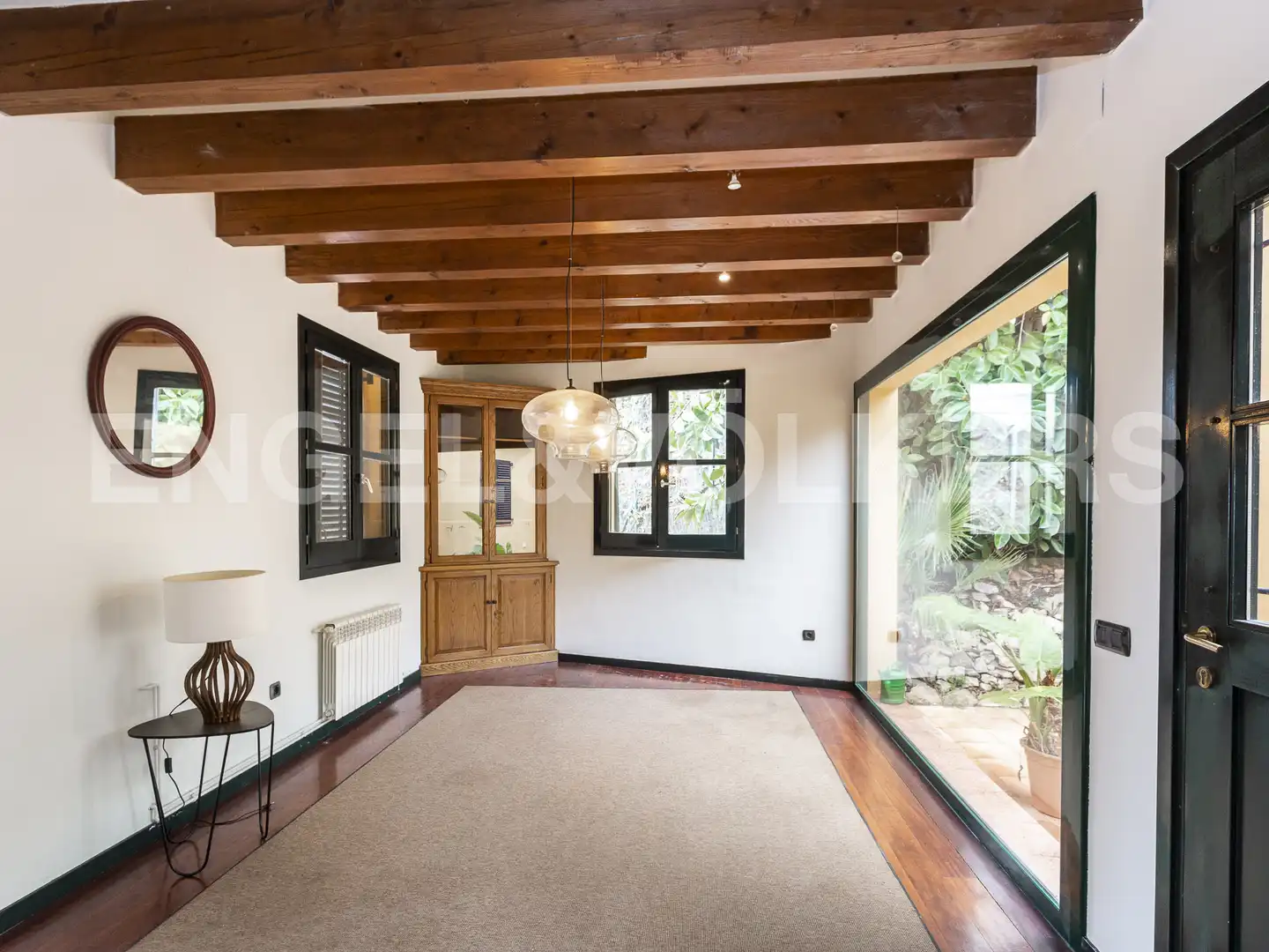 Sala de estar de Casa o chalet de alquiler en Sitges con Calefacción, Jardín privado y Terraza