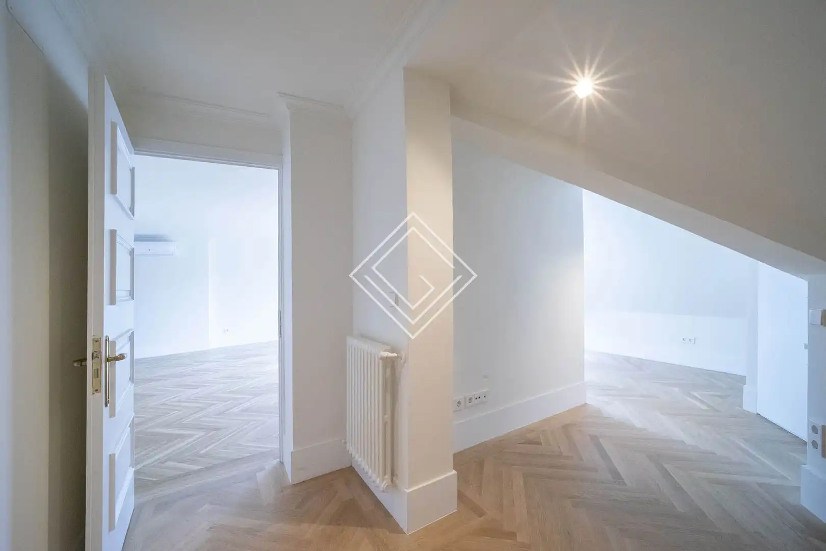 Attic for rent in Madrid  with Air Conditioner, Heating and Terrace