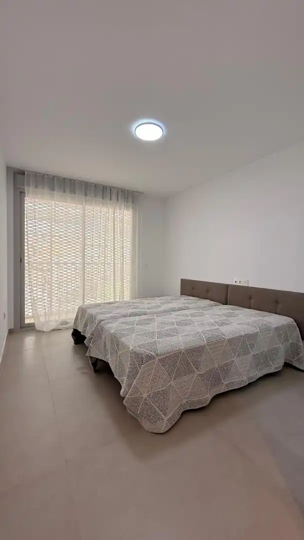 Schlafzimmer von Dachboden zum Verkauf in Benalmádena mit Klimaanlage, Terrasse und Abstellraum