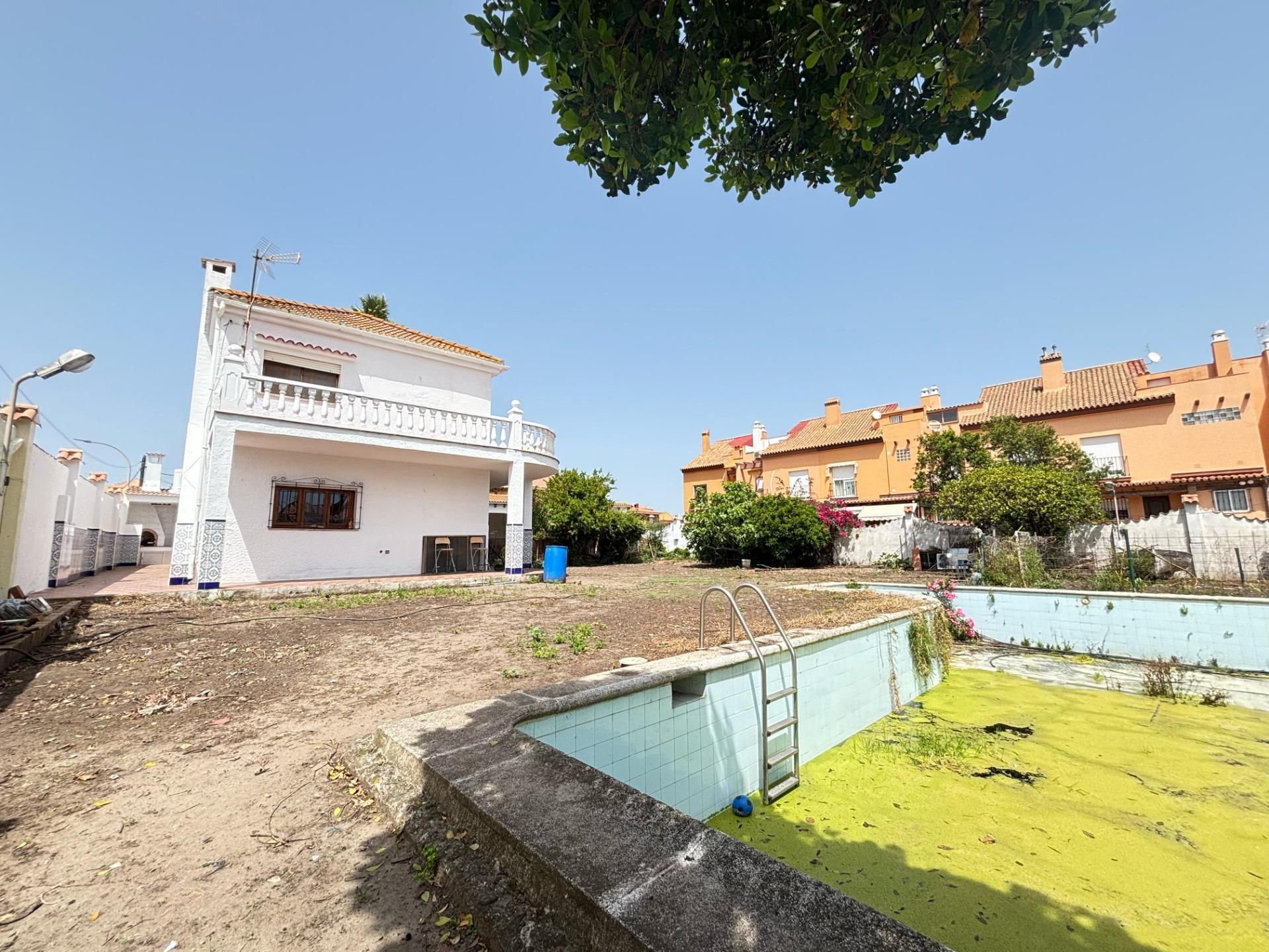 Garden of Houses for sale in Algeciras  with Private garden and Swimming Pool