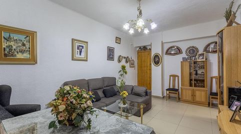 Foto 3 de Piso en venta en Calle Moncayo, 15, San Matías - Realejo, Granada Capital